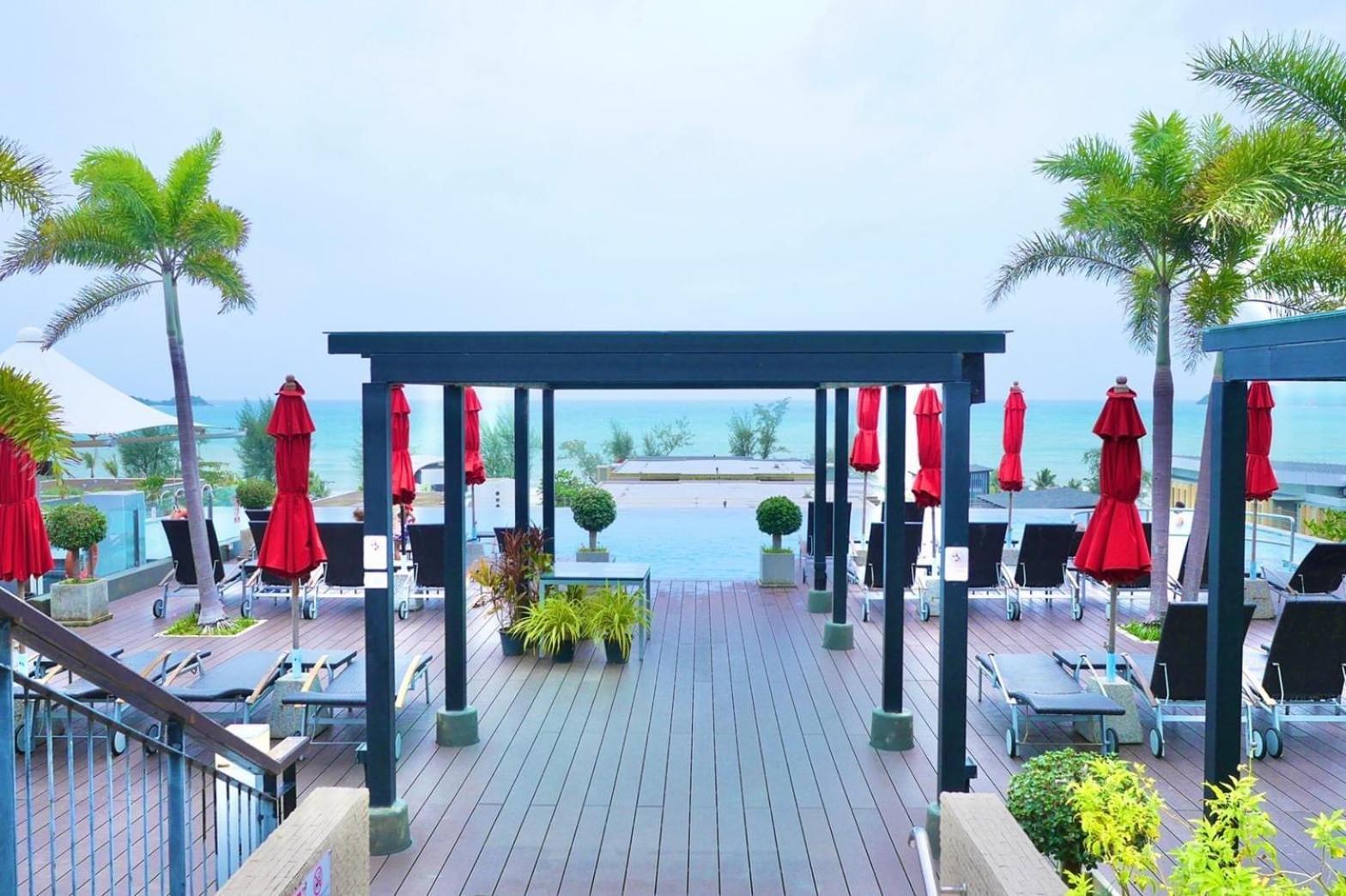 Beachfront 1 Bedroom Infinity Pool Phuket Apartamento