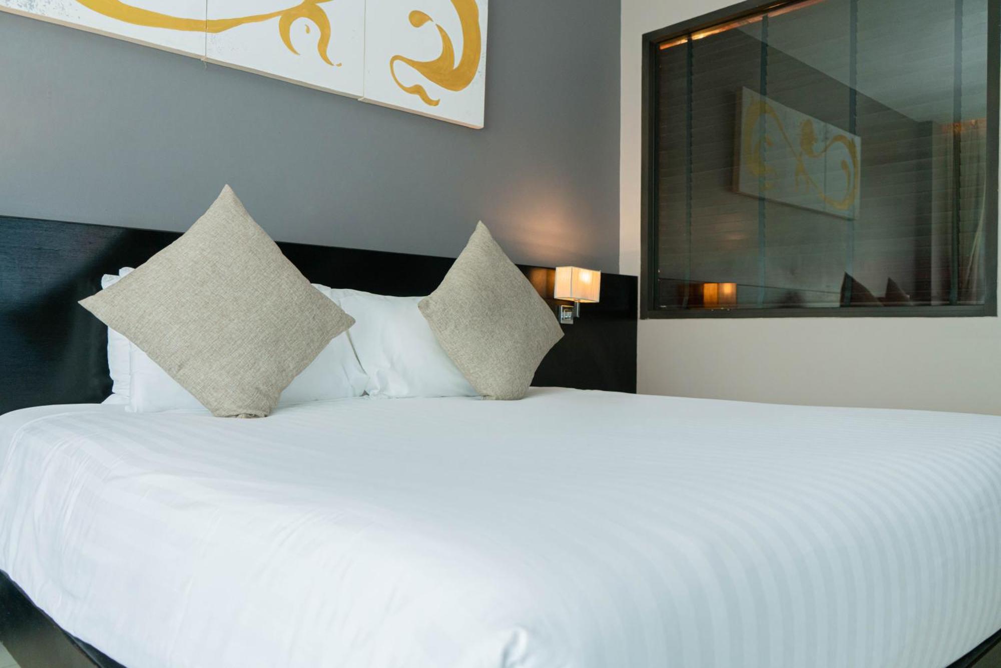 Apartamento Beachfront 1 Bedroom Infinity Pool Phuket Patong